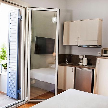 Lovely 1St Fl. Apt, With Balcony In Pagrati Atény Exteriér fotografie